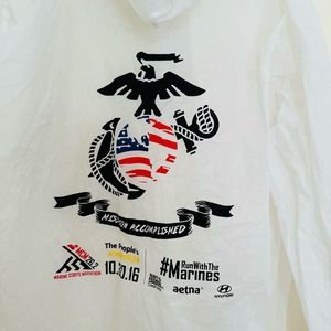 Marine Corps Marathon 2016 Marathon Recovery Full Zip Jacket Size Medium NEW